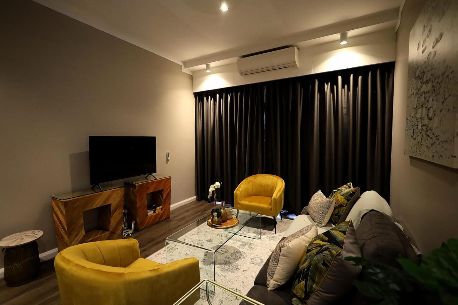 Menlyn Maine Luxury Rentals Pretoria Exterior photo